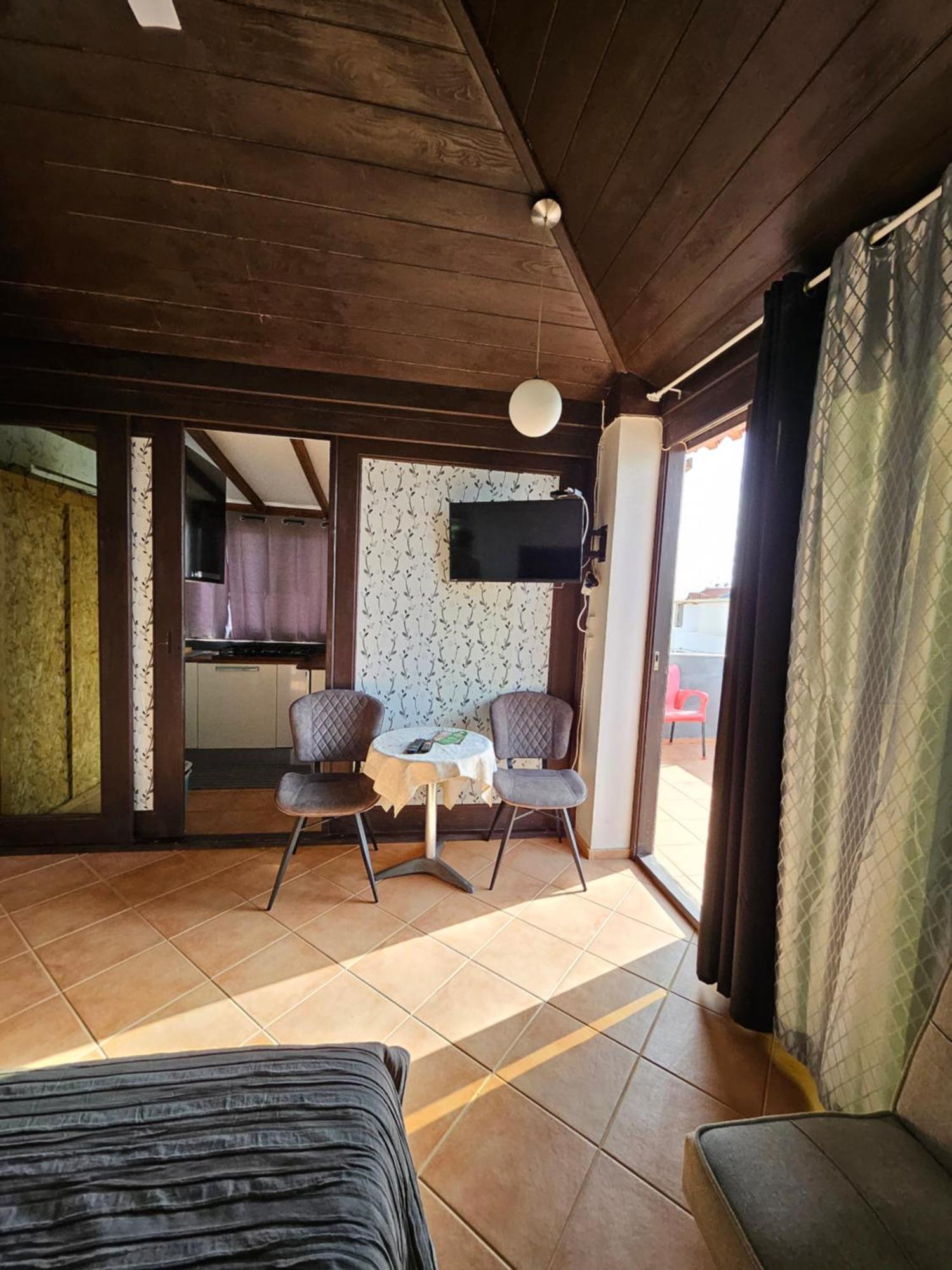 Blue Eagle Guesthouse - Casa De Hospedes Santa Maria Bagian luar foto