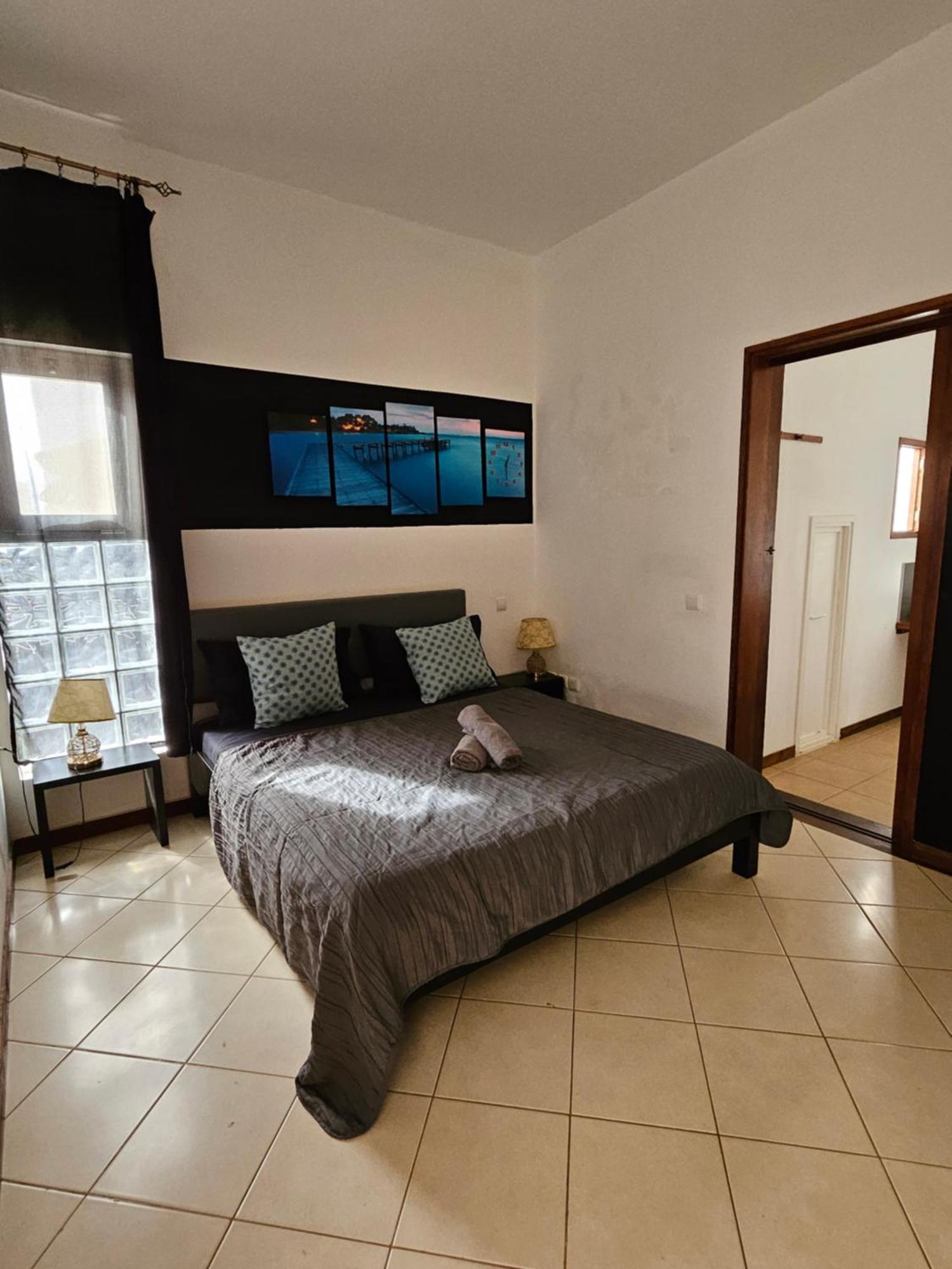 Blue Eagle Guesthouse - Casa De Hospedes Santa Maria Bagian luar foto